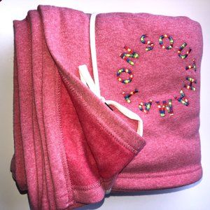 SOUTHAMPTON EMBROIDERED  PINK SWEATSHIRT BLANKET